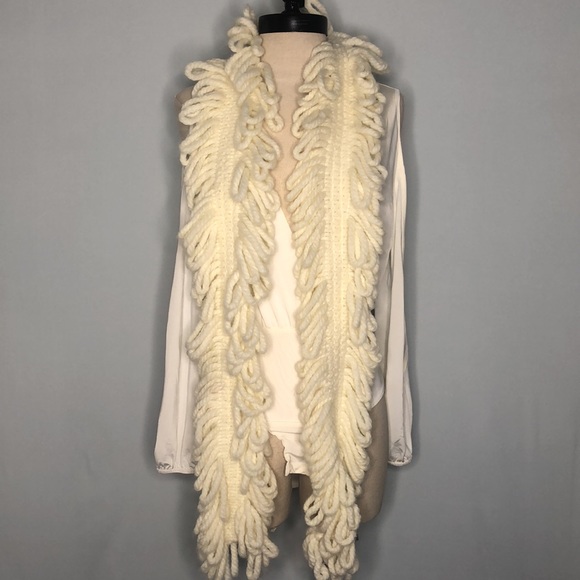 French Connection Ivory Scarf - Picture 3 of 5